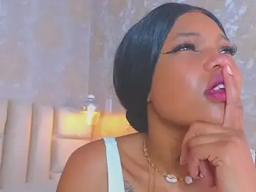 CrystalBrooke3x  live sex cam