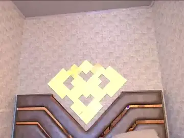 CrystalBrooke3x  live sex cam