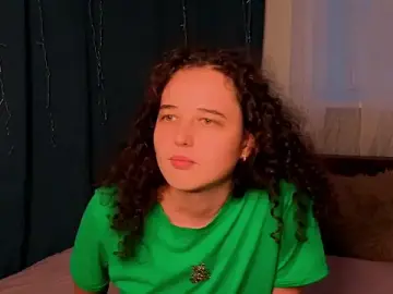 EffieStaback  live sex cam