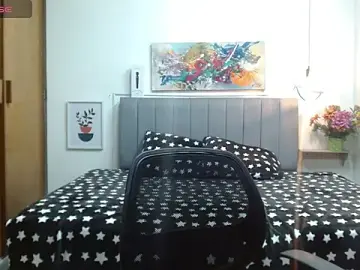 Ema_thorguer  live sex cam