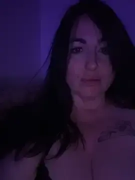 Kiki_xo  live sex cam