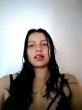 Daya_64  live sex cam