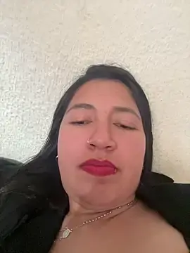 Mapisloop  live sex cam