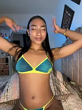 Mia-Lorette  live sex cam