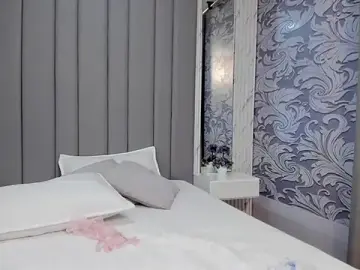 Sensual_Sophie_  live sex cam