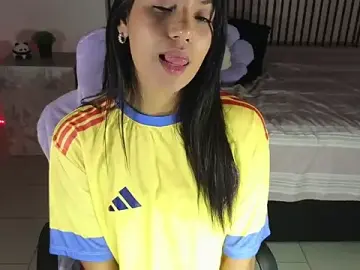 Kharelys_777  live sex cam