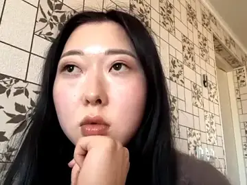 Wildnikaanyx  live sex cam