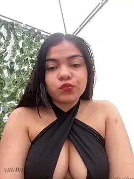 Laura_pinkk18  live sex cam