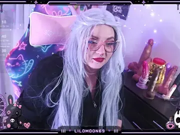 LiloMoon69  live sex cam