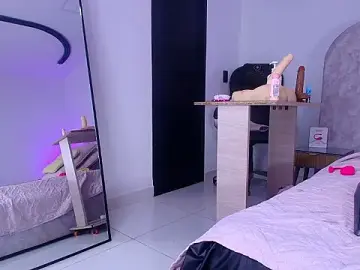 Naom_lee  live sex cam