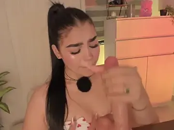 EmmyKenner  live sex cam