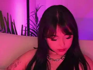 Gloomydoll  live sex cam