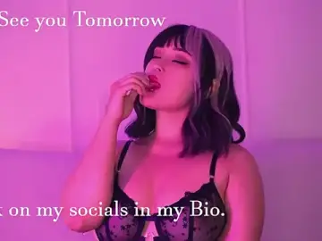 Gloomydoll  live sex cam