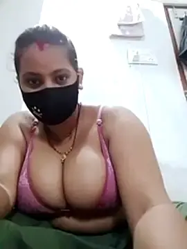 KAVITA786RR  live sex cam