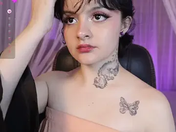 _EmilyRouge_  live sex cam