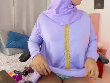 AishaAmin_  live sex cam