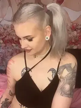 Ciri_of_Cintra  live sex cam