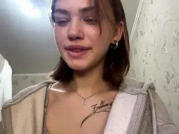 KayceMatthai  live sex cam
