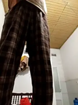 Aki_xzx  live sex cam