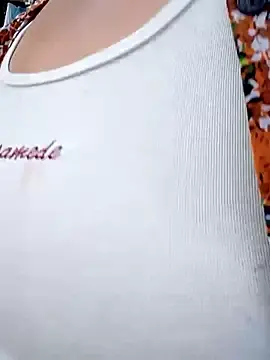 Babymoon22  live sex cam
