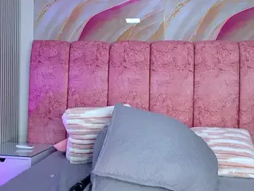 Emmacurvy  live sex cam