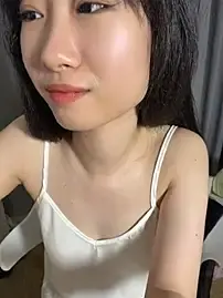 Kittyvivian  live sex cam