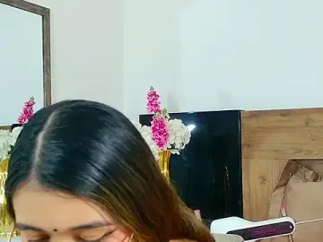 CassieMills  live sex cam