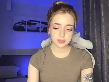 EllianaMiller  live sex cam