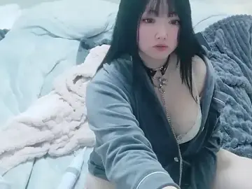 Hibikiii_  live sex cam