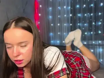 Lizza_crown1  live sex cam
