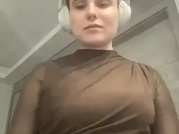 Olyshaa  live sex cam