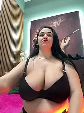VickyDivinee  live sex cam