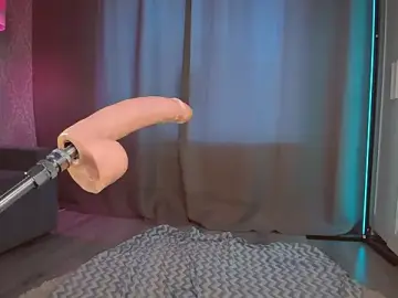 Juicy_Vikki  live sex cam