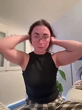Lunavelveet  live sex cam