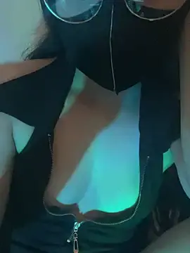 Miu_miu_miu  live sex cam