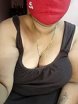 Tamil_queen_29  live sex cam