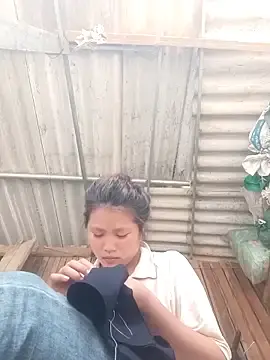 Baby-xinh  live sex cam