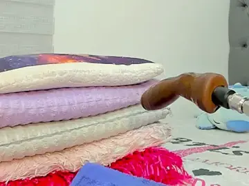 Elizabeth_18_  live sex cam
