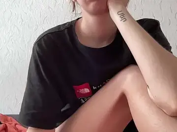 HoneyWiles  live sex cam