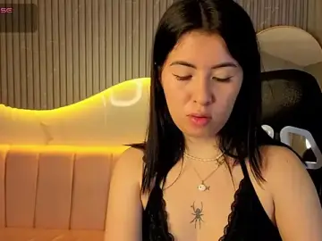 Kylia_a  live sex cam