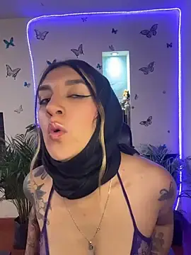 Lia-mitch  live sex cam