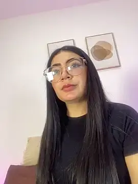 Mia_222  live sex cam