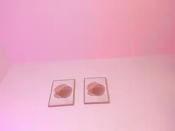Mia_222  live sex cam