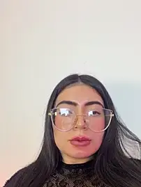 Mia_222  live sex cam