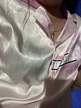 Ruby688  live sex cam