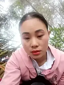 Miaxxox-beo  live sex cam