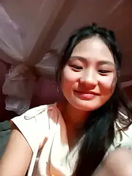 Trieungoclnt  live sex cam