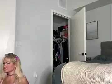 ElenaErickson  live sex cam