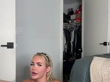 ElenaErickson  live sex cam