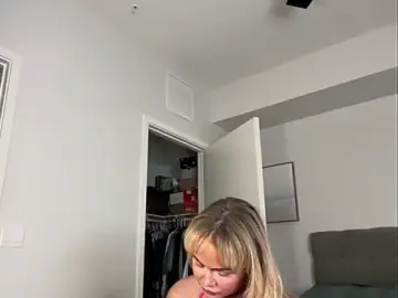 ElenaErickson  live sex cam
